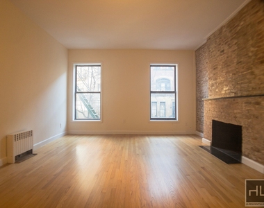 West 73 Street - Photo Thumbnail 1