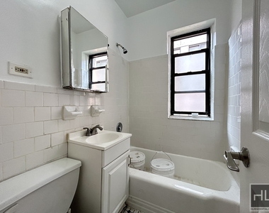 East 38 Street - Photo Thumbnail 4