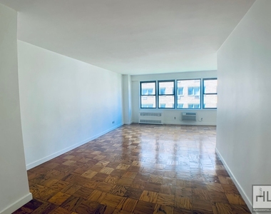 East 36 Street - Photo Thumbnail 2