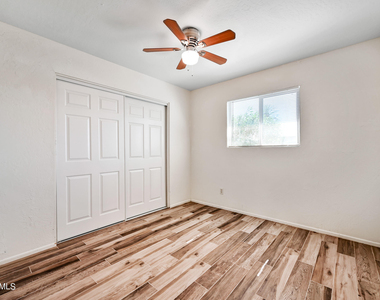 17642 N 32nd Street - Photo Thumbnail 11