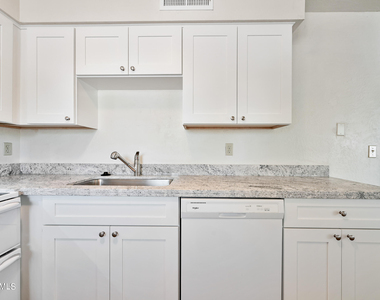 17642 N 32nd Street - Photo Thumbnail 7