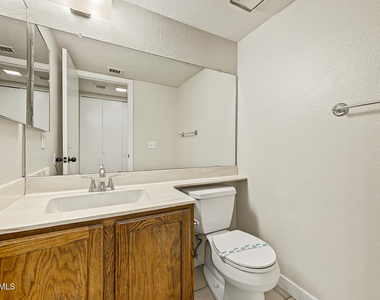 5028 W Evans Drive - Photo Thumbnail 15