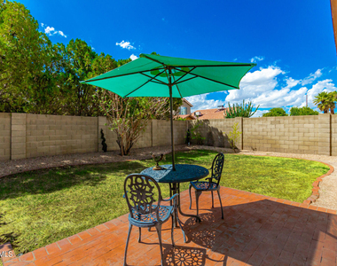 3223 E Poinsettia Drive - Photo Thumbnail 35