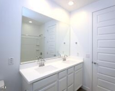 6336 W Warner Street - Photo Thumbnail 15