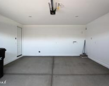 6336 W Warner Street - Photo Thumbnail 18