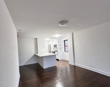 East 16 Avenue - Photo Thumbnail 1