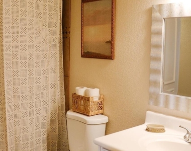 5757 W Eugie Avenue - Photo Thumbnail 23