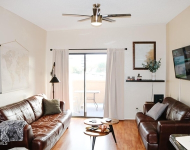 5757 W Eugie Avenue - Photo Thumbnail 13