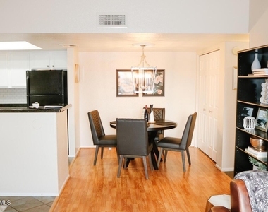 5757 W Eugie Avenue - Photo Thumbnail 5