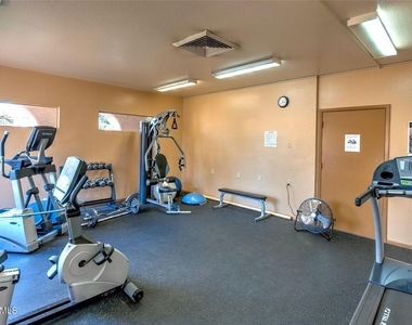 5757 W Eugie Avenue - Photo Thumbnail 30