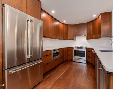 3736 E Montecito Avenue - Photo Thumbnail 7