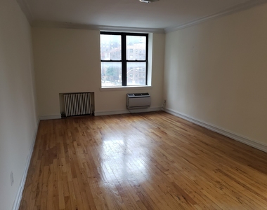 East 36 Street - Photo Thumbnail 1