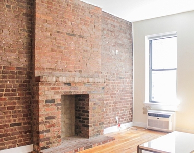East 84 Street - Photo Thumbnail 2