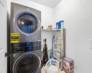 1351 N Pleasant Drive - Photo Thumbnail 9