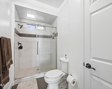 1351 N Pleasant Drive - Photo Thumbnail 24