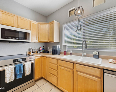 1351 N Pleasant Drive - Photo Thumbnail 18