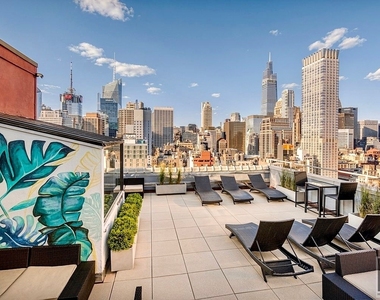 West 34th Street - Photo Thumbnail 10