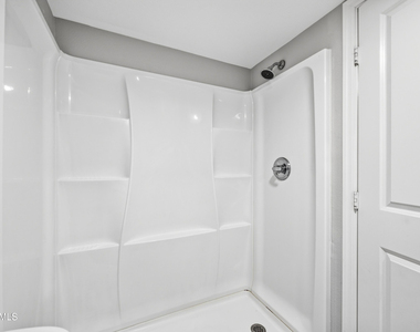 3025 N 32nd Street - Photo Thumbnail 10