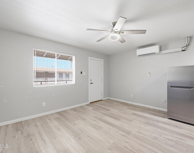 3025 N 32nd Street - Photo Thumbnail 3