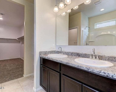 37748 W Bello Lane - Photo Thumbnail 14