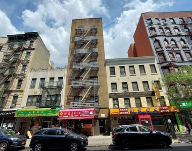 Grand Street - Photo Thumbnail 2
