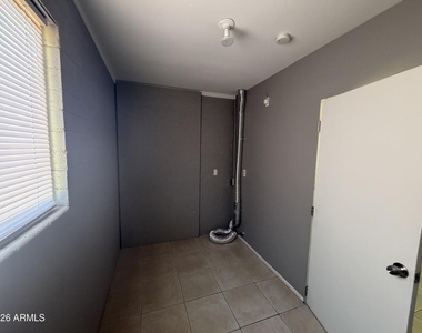 9018 E Marguerite Avenue - Photo Thumbnail 6