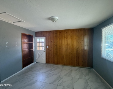 9018 E Marguerite Avenue - Photo Thumbnail 3