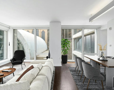 West 113th Street - Photo Thumbnail 2
