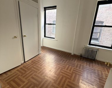 188 Claremont Avenue - Photo Thumbnail 7