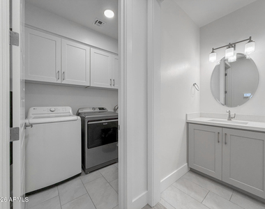 5250 E Deer Valley Drive - Photo Thumbnail 30