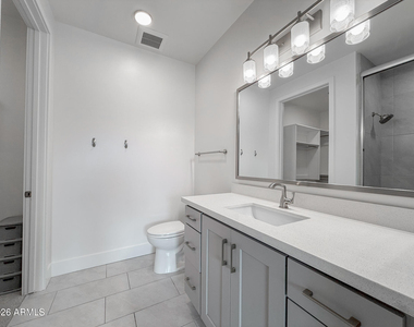 5250 E Deer Valley Drive - Photo Thumbnail 15