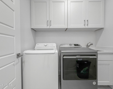 5250 E Deer Valley Drive - Photo Thumbnail 31