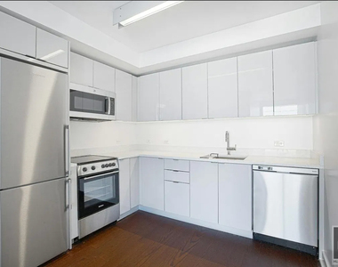 West 113th Street - Photo Thumbnail 2