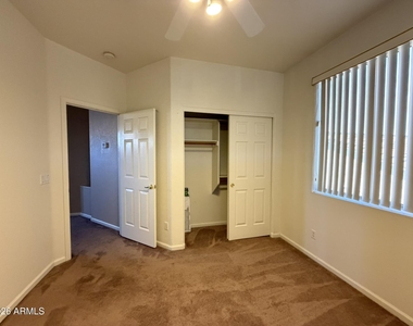 5435 W Buffalo Street - Photo Thumbnail 17