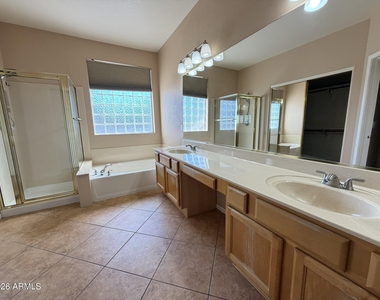 5435 W Buffalo Street - Photo Thumbnail 22