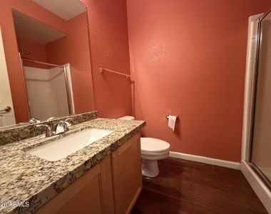 5435 W Buffalo Street - Photo Thumbnail 9