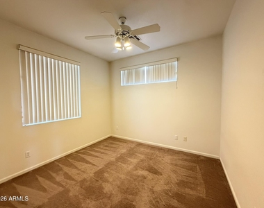 5435 W Buffalo Street - Photo Thumbnail 16