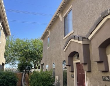 2401 E Rio Salado Parkway - Photo Thumbnail 2
