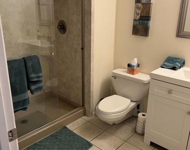 9221 W Briarwood Circle N - Photo Thumbnail 13