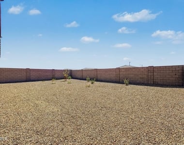 23969 W Yavapai Street - Photo Thumbnail 35