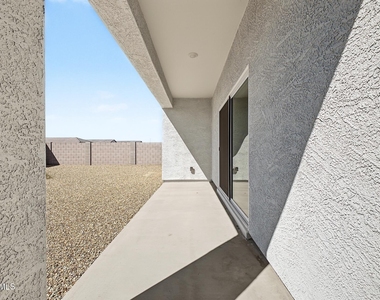 23969 W Yavapai Street - Photo Thumbnail 30