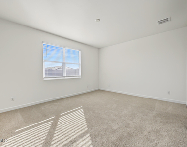 23969 W Yavapai Street - Photo Thumbnail 12