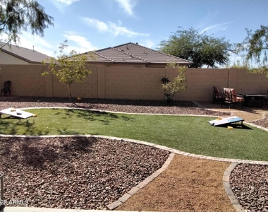 29596 N 68th Drive - Photo Thumbnail 13