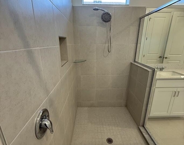 1217 Se Crosswood Way - Photo Thumbnail 19
