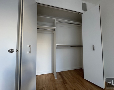 West 37th Street - Photo Thumbnail 8