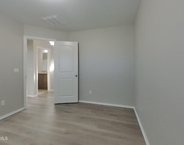 17970 N 114th Lane - Photo Thumbnail 9