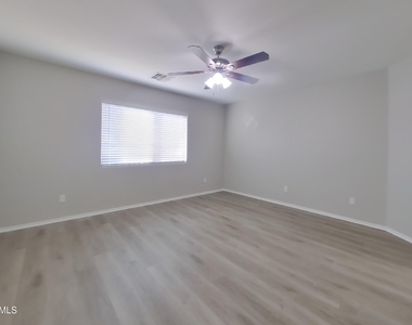 17970 N 114th Lane - Photo Thumbnail 5
