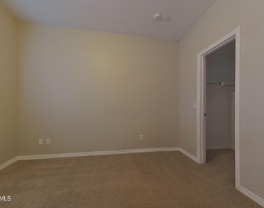 25574 W St Charles Court - Photo Thumbnail 9