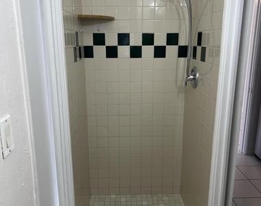 311 S J Street - Photo Thumbnail 12
