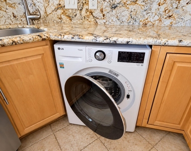 3700 Galt Ocean Drive - Photo Thumbnail 30